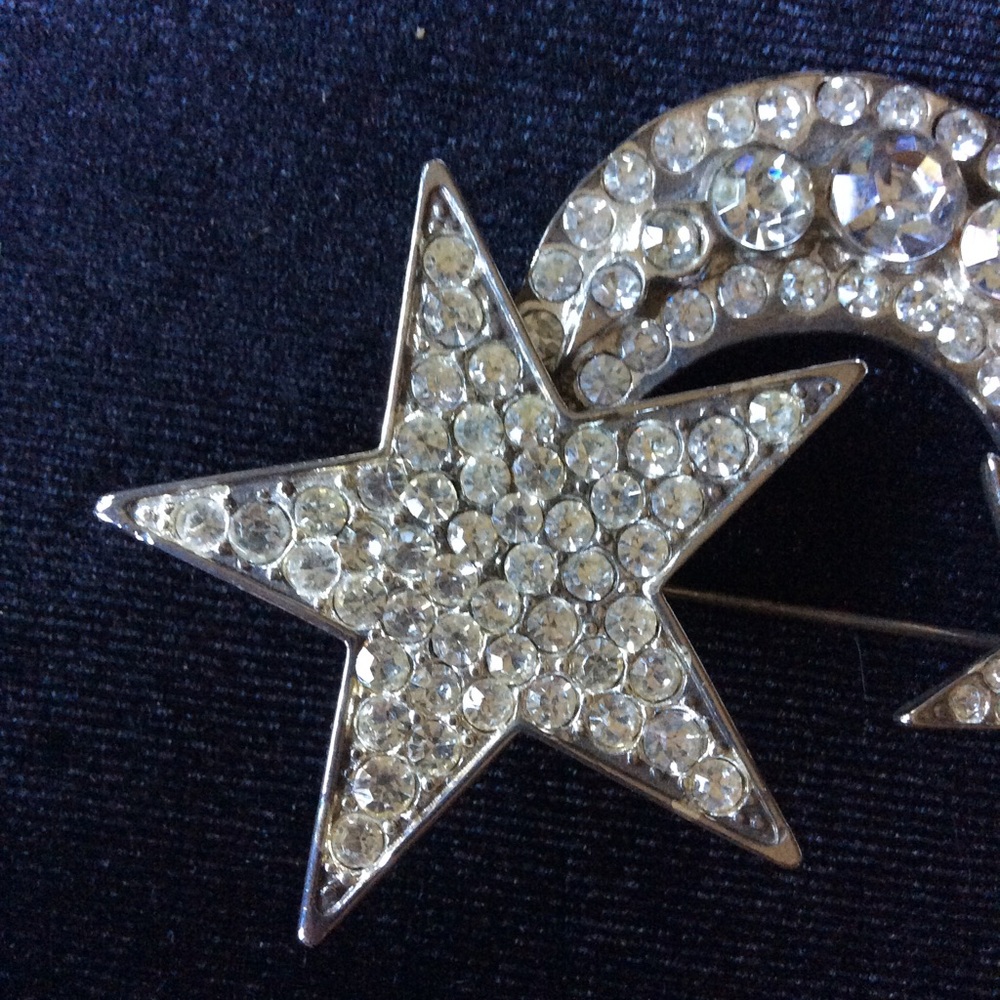 Celestial Rhinestone Brooch.🌟💫 - Picture 9 of 13